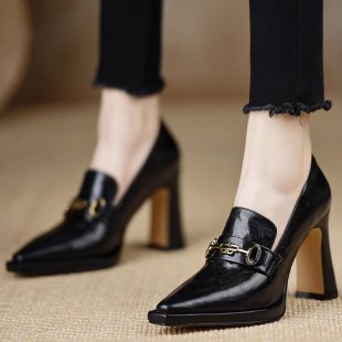 OrthoCare Retro Chunky Heeled Professional Pumps