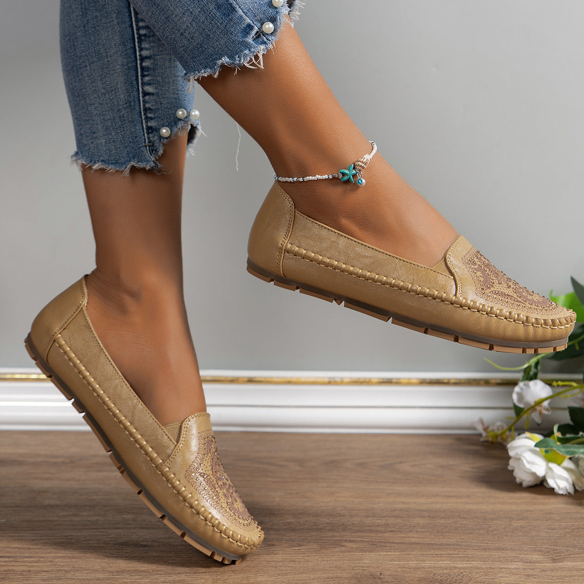 OrthoCare Retro Flat Loafers With A Unique Vintage Look