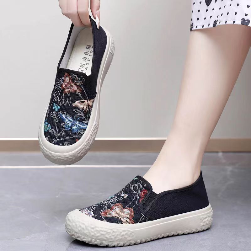 Orthopedic Printed Slip-On Shoes – Lightweight Breathable Everyday Comfort Flats