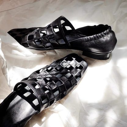 OrthoCare Retro Flat Shoes With Elegant Pleats
