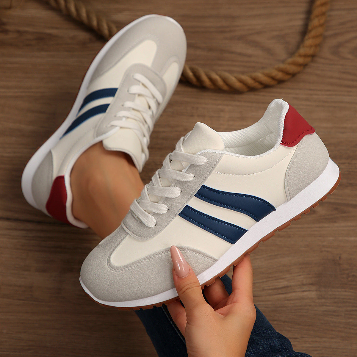 Cinzia | Women’s Orthopedic Retro Stripe Running Sneakers