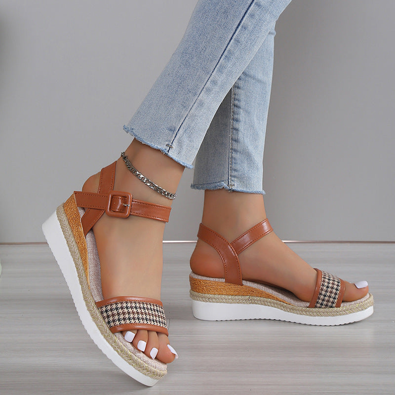 OrthoCare Houndstooth Print Sandals - Summer Elegance