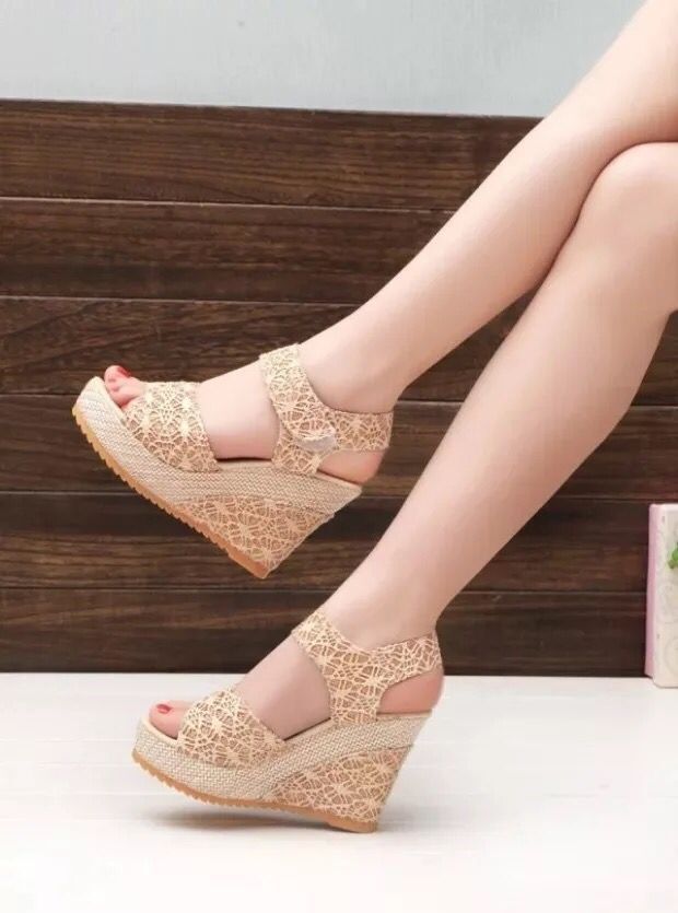 OrthoCare Flat-Bottomed High-Heeled Sandals - Unique Elegance