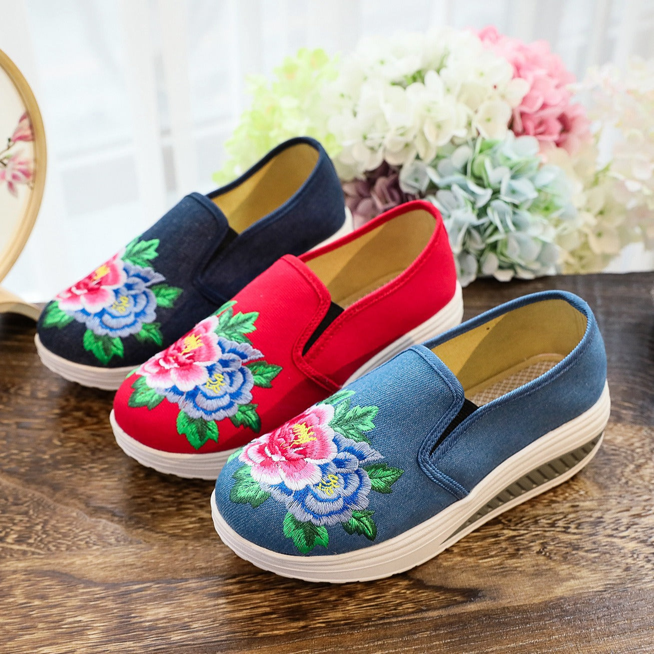 Orthopedic Embroidered Slip-On Shoes – Cushioned Platform Comfort Walking Sneakers