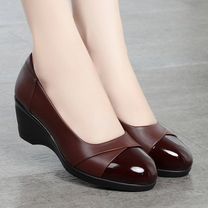 OrthoCare Soft Leather Shoes For Mothers: Comfort And Elegance