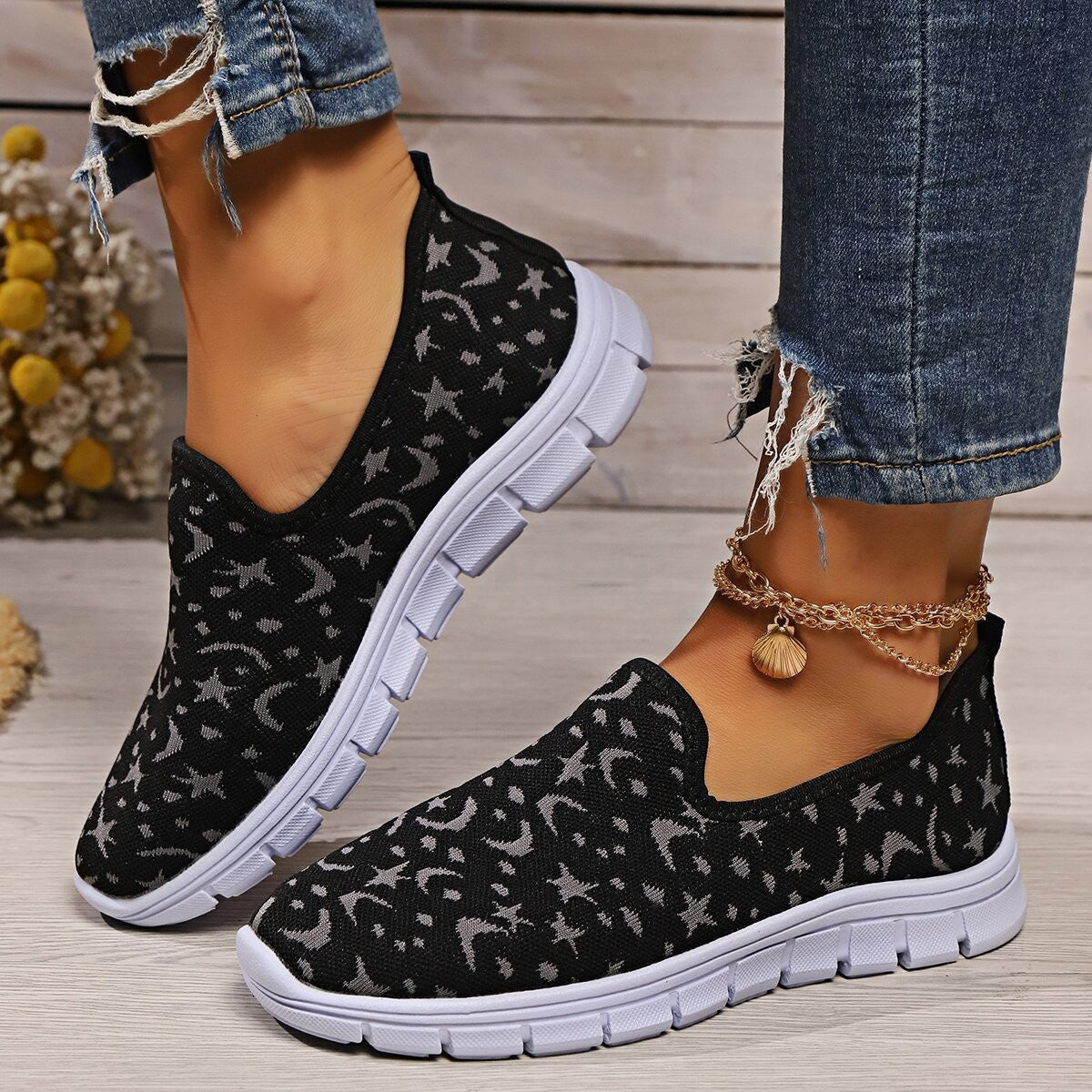 Orthopedic Patterned Slip-On Sneakers – Lightweight Breathable Comfort Walking Shoes