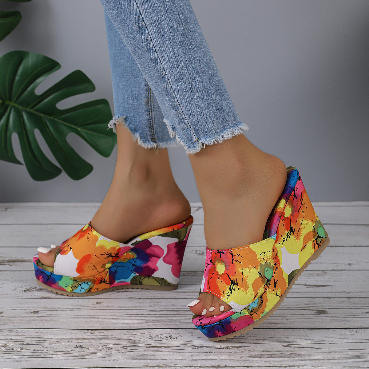 Quinella | Women’s Orthopedic Floral Platform Wedge Sandals