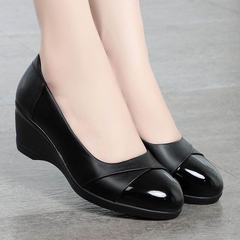 OrthoCare Soft Leather Shoes For Mothers: Comfort And Elegance