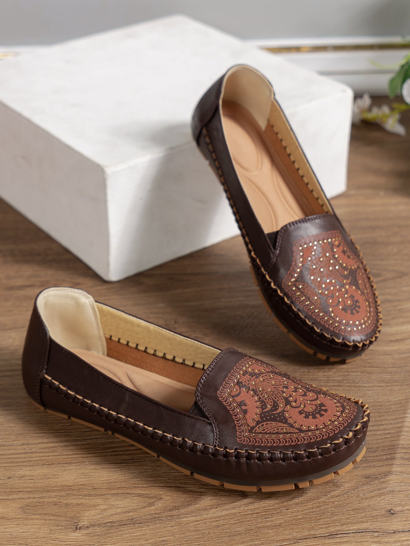 OrthoCare Retro Flat Loafers  With A Unique Vintage Look
