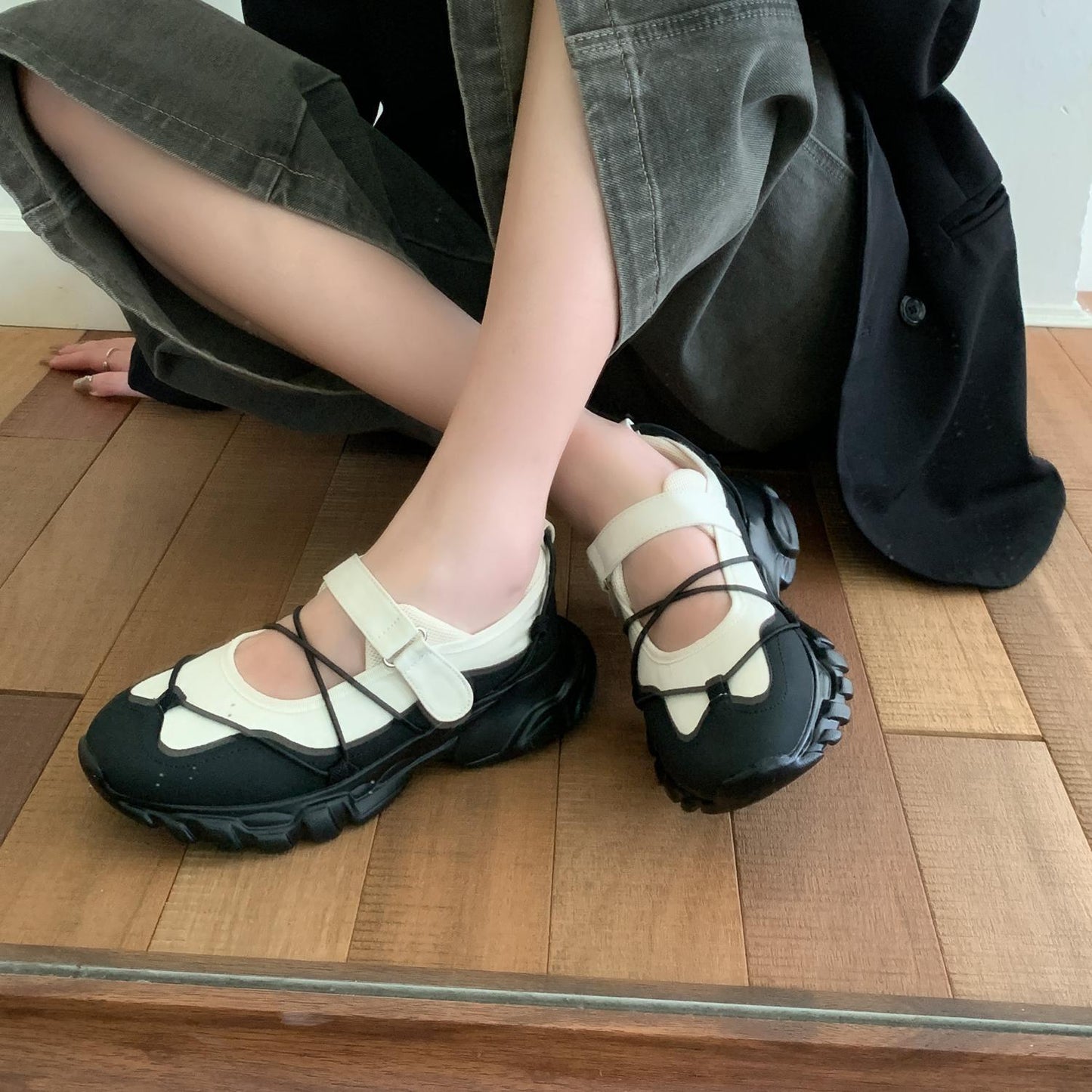 Maravelle | Women’s Orthopedic Mary Jane Platform Sneakers