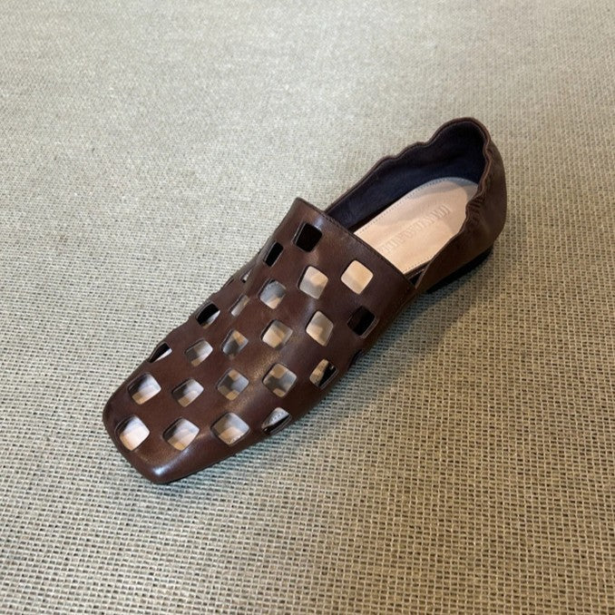 OrthoCare Retro Flat Shoes With Elegant Pleats