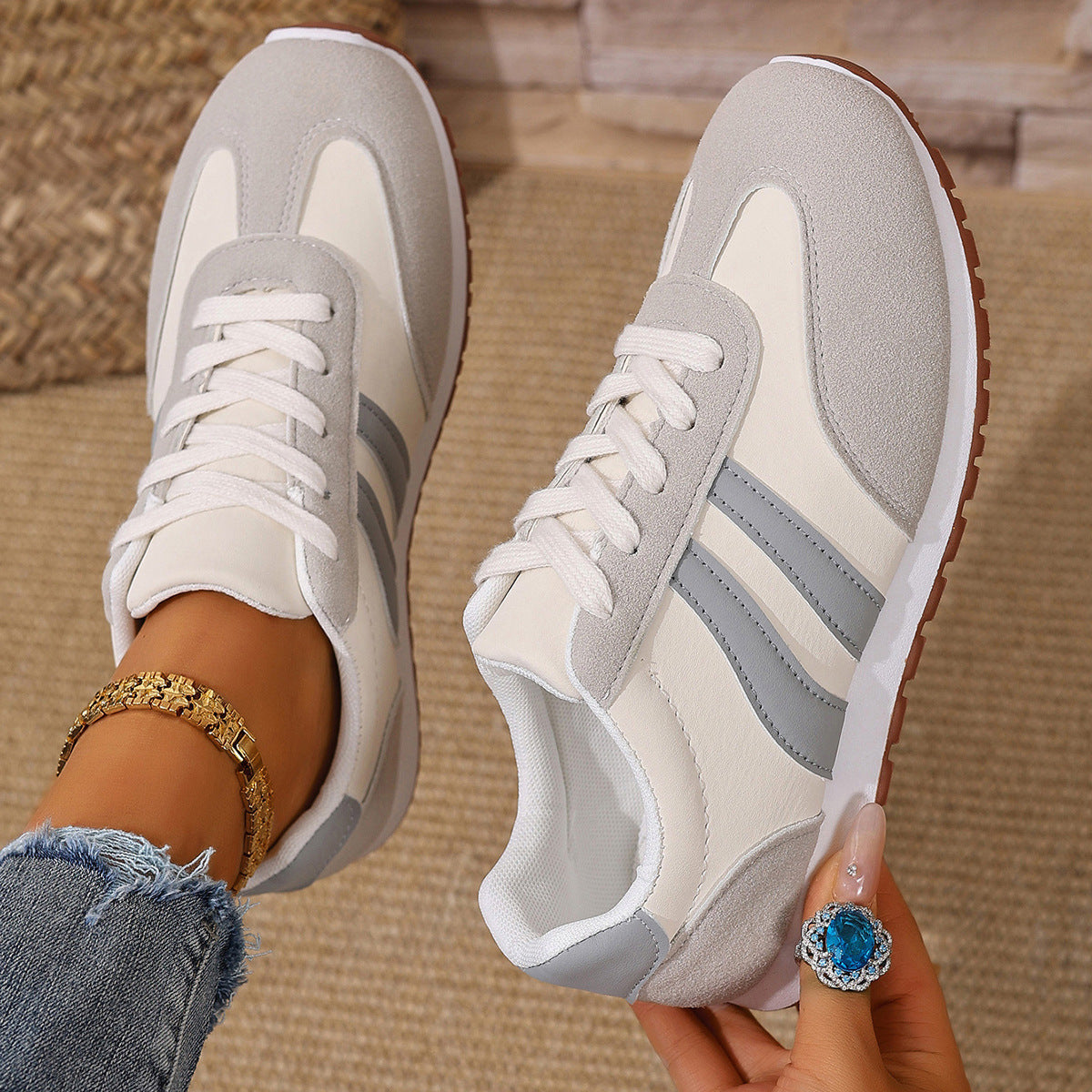 Cinzia | Women’s Orthopedic Retro Stripe Running Sneakers