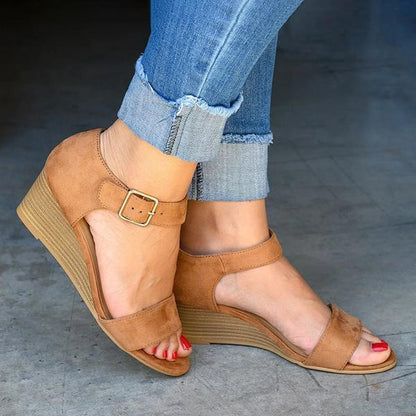 Claire | Orthopedic Buckle Strap Wedge Sandals – Open-Toe Everyday Comfort