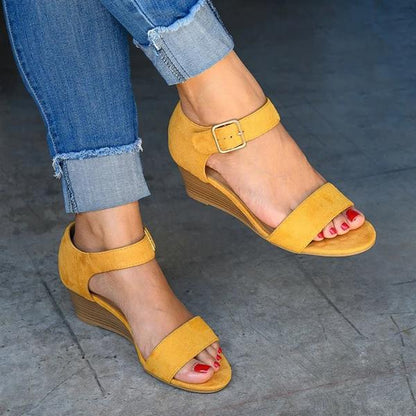 Claire | Orthopedic Buckle Strap Wedge Sandals – Open-Toe Everyday Comfort