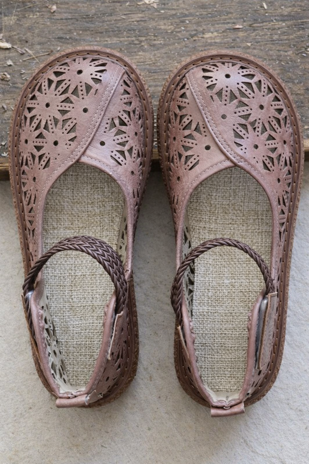 Bianca | Orthopedic Cutout Leather Flats – Breathable Comfort Slip-Ons