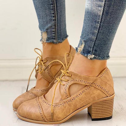 Diana | Orthopedic Retro Block Heel Oxford Shoes – Lace-Up Cutout Design