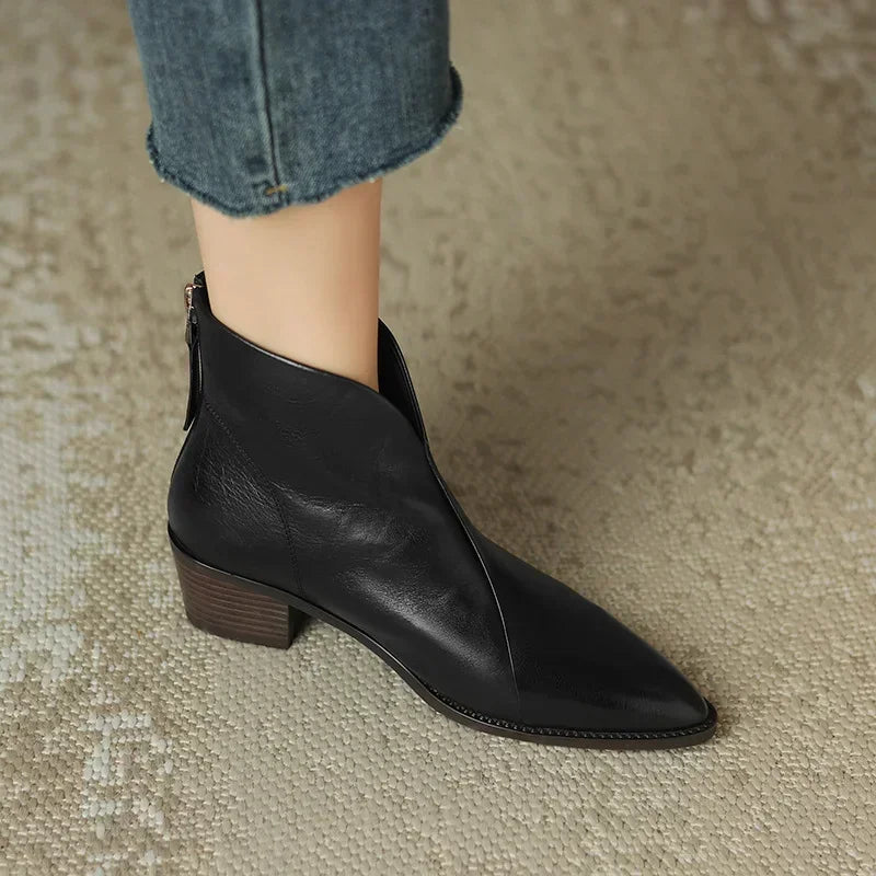 Daffodil | Orthopedic Pointed-Toe Leather Ankle Boots with Block Heel