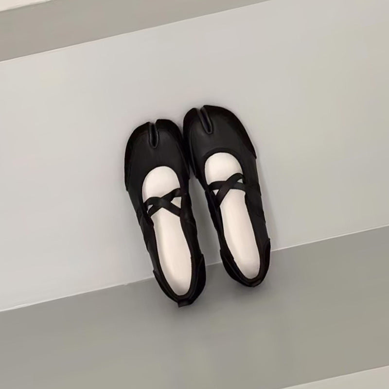 OrthoCare New Clog Shoes With A Unique Design