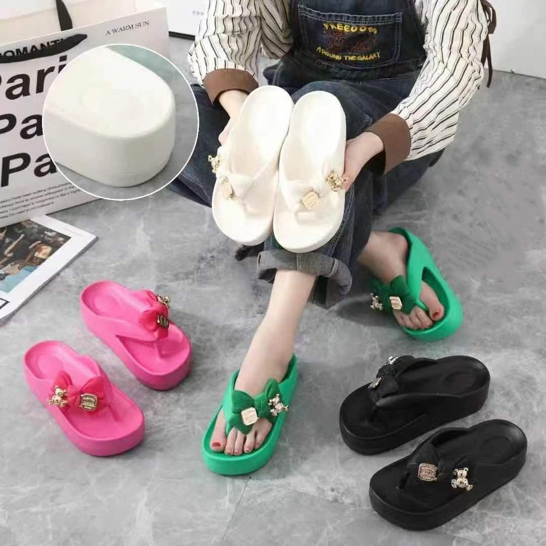 Illyria | Women’s Orthopedic Flower Accent Comfort Slides