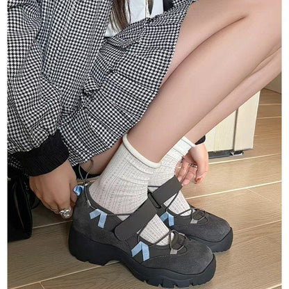 Azelene | Women’s Orthopedic Chunky Hook & Loop Sneakers